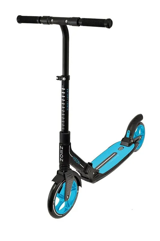 Koloběžka Street Surfing NEON Black Blue Akční Nabídka