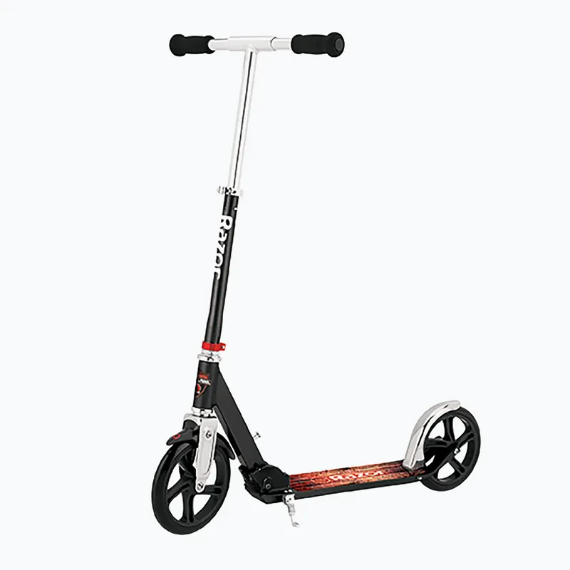 Cenová Bomba Koloběžka Razor A5 Lux black