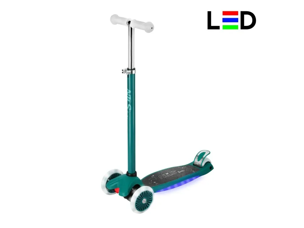 Přímo Od Výrobce Dětská tříkolová koloběžka NILS Fun HLB1310 s LED zelená