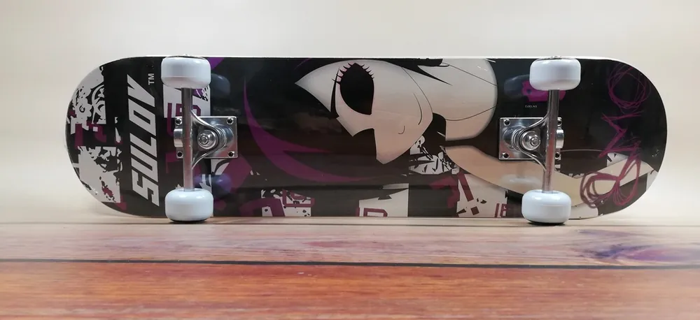 Novinka Skateboard Sulov Top Emo
