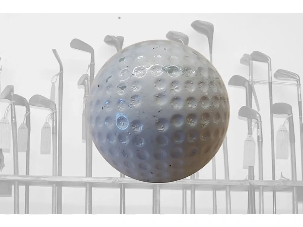 Historický golfový míček Cenová Bomba
