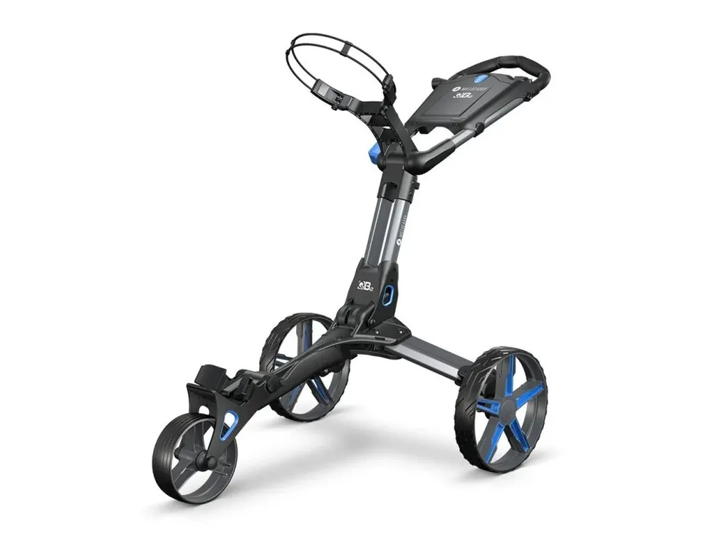 MOTOCADDY QB2 golfový vozík černo-modrý + Golfová samolepka černá Vysoce Kvalitní